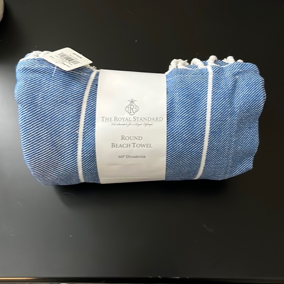 Round Beach towel blue with white stripes - Picture 1 of 2